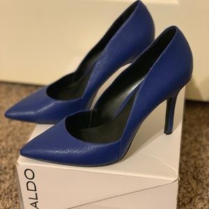 Cerulean blue Aldo brand heels